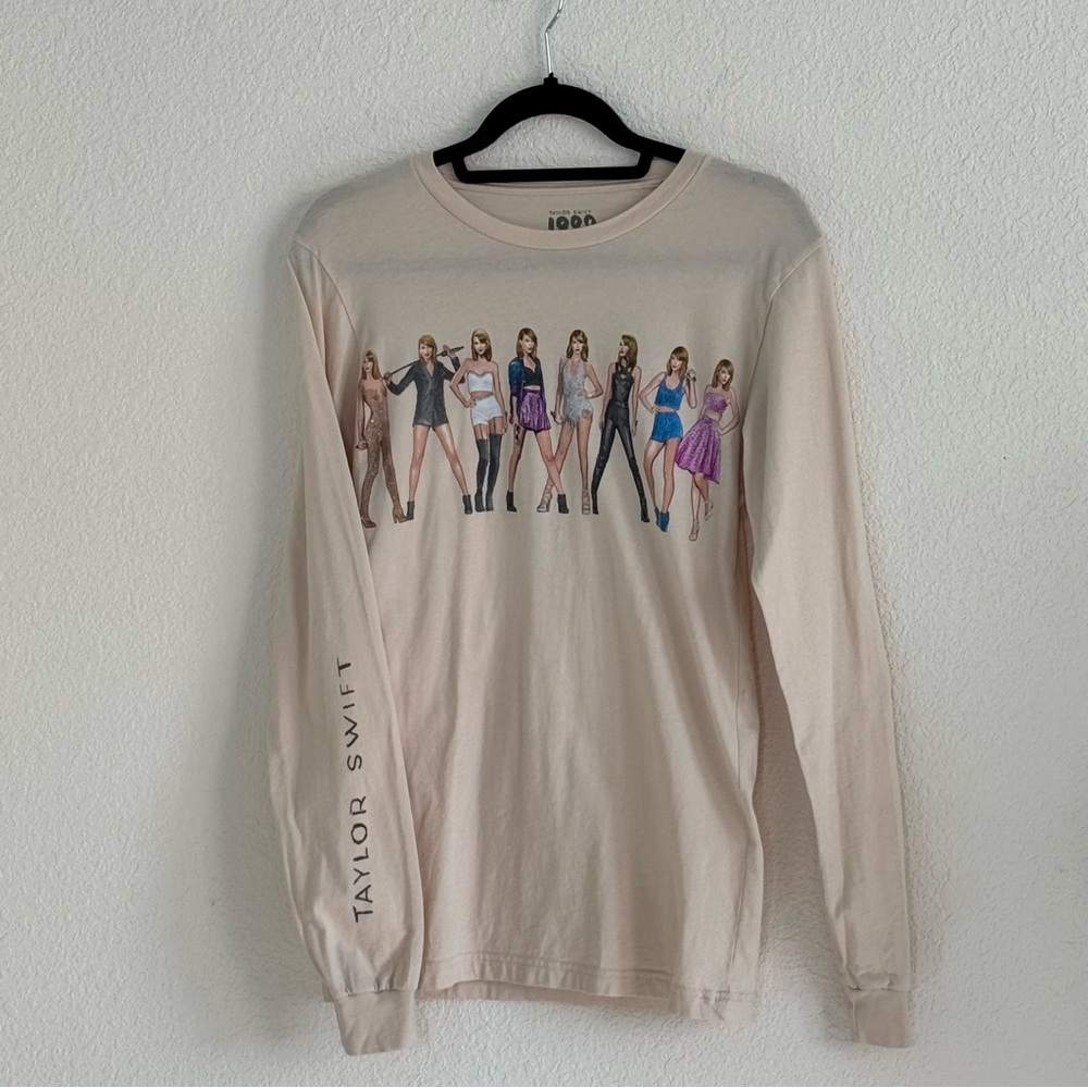 Taylor Swift 1989 (Taylor's Version) Eras‎ Long Sleeve T-Shirt Size Small